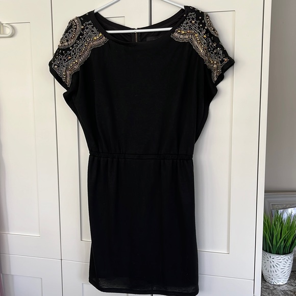 Mini sparkle dress - 100% wool. Size Medium. - Picture 1 of 4